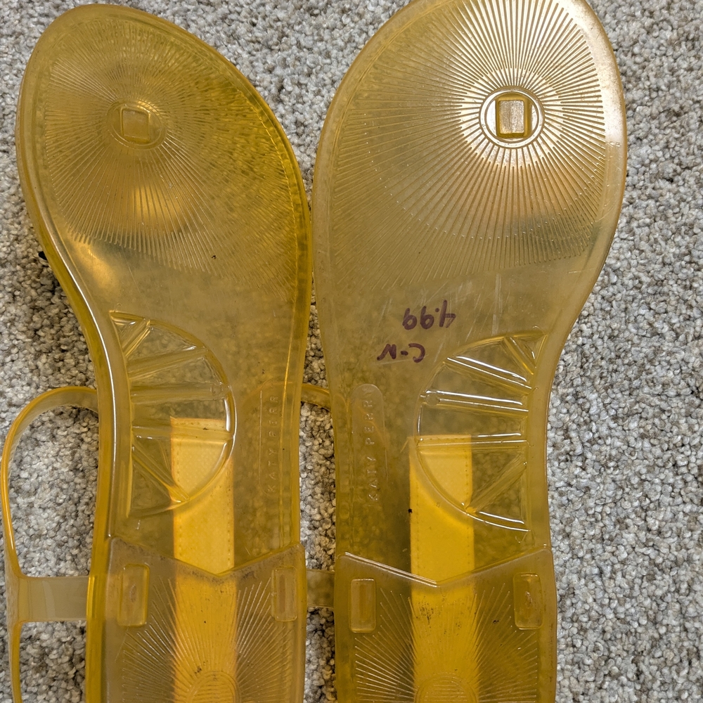 Katy Perry Collections Citrus Yellow Sandals - Picture 4 of 4